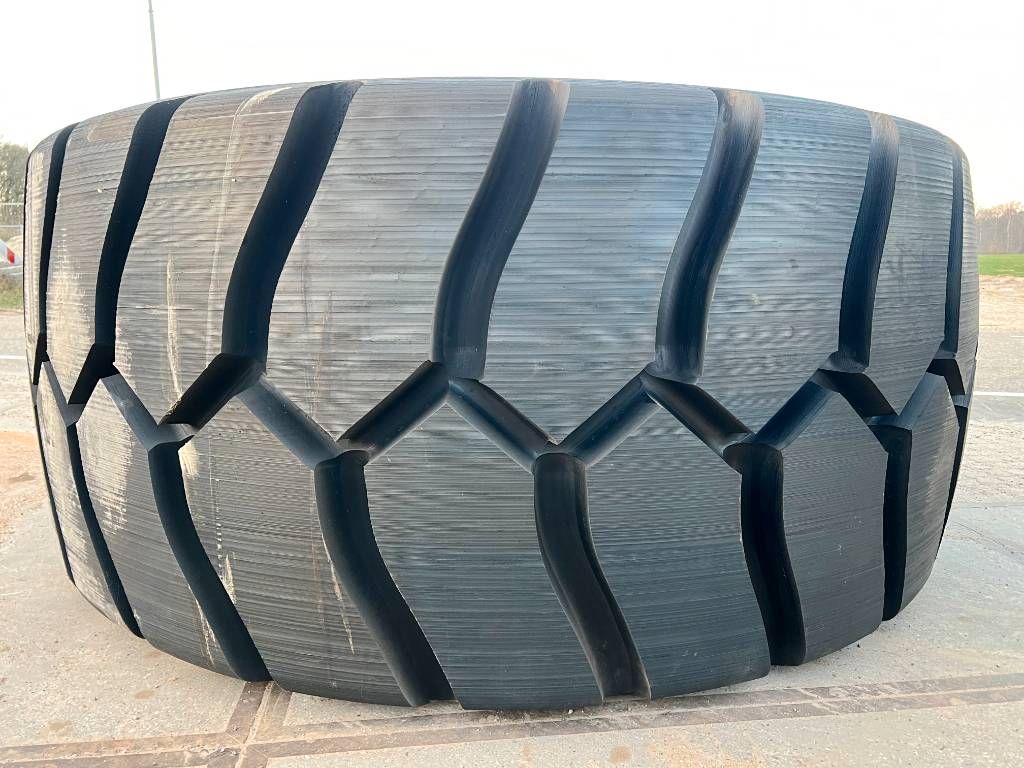 Michelin X Mine D2 45/65R45 Tyre