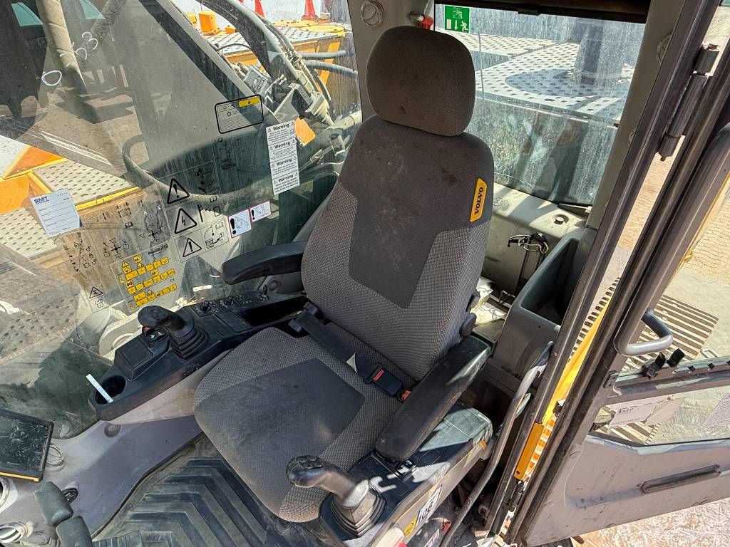 Volvo EC480EL - Top Condition! Rear + Side Camera!