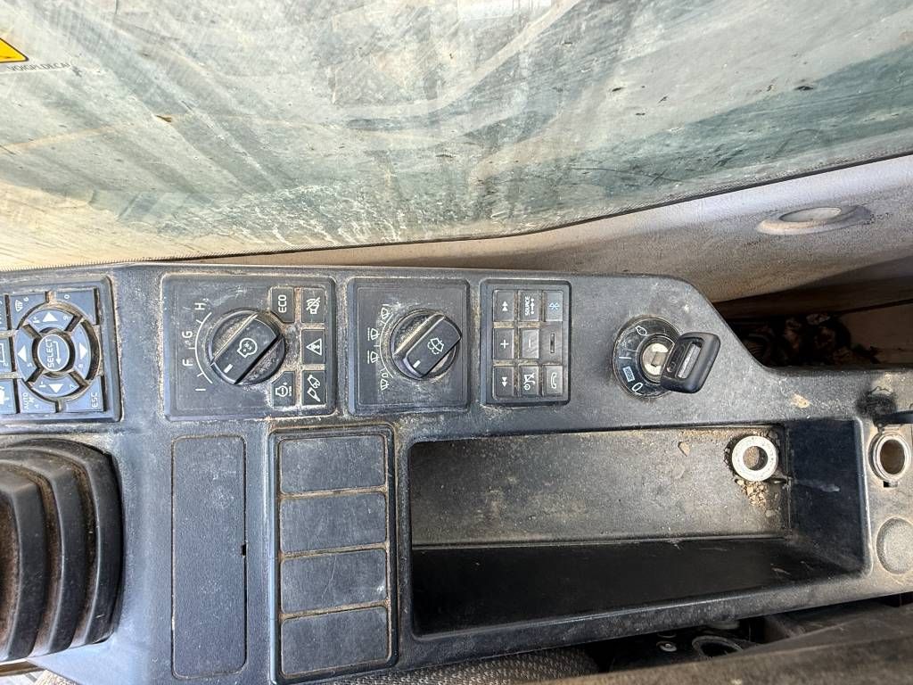 Volvo EC480EL - Top Condition! Rear + Side Camera!