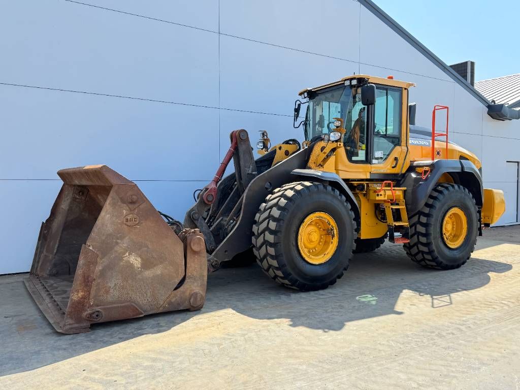 Volvo L110H - High-tip Bucket / Weight System