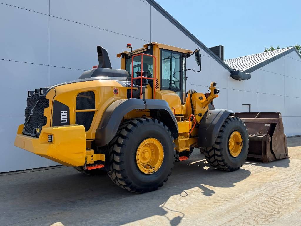 Volvo L110H - High-tip Bucket / Weight System