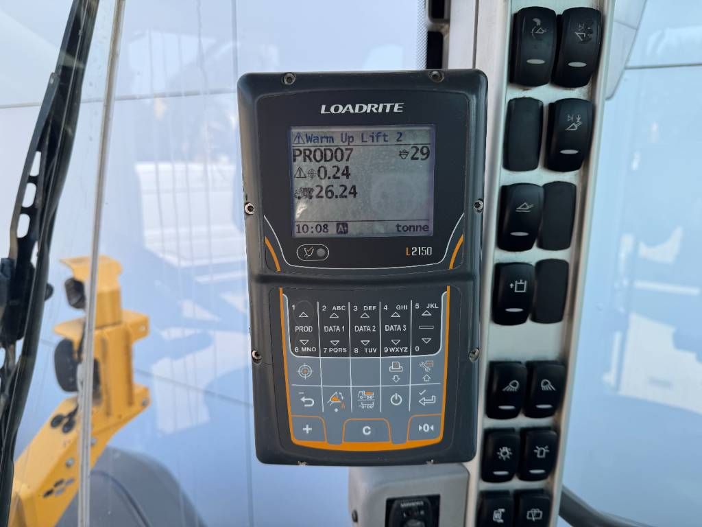Volvo L110H - High-tip Bucket / Weight System