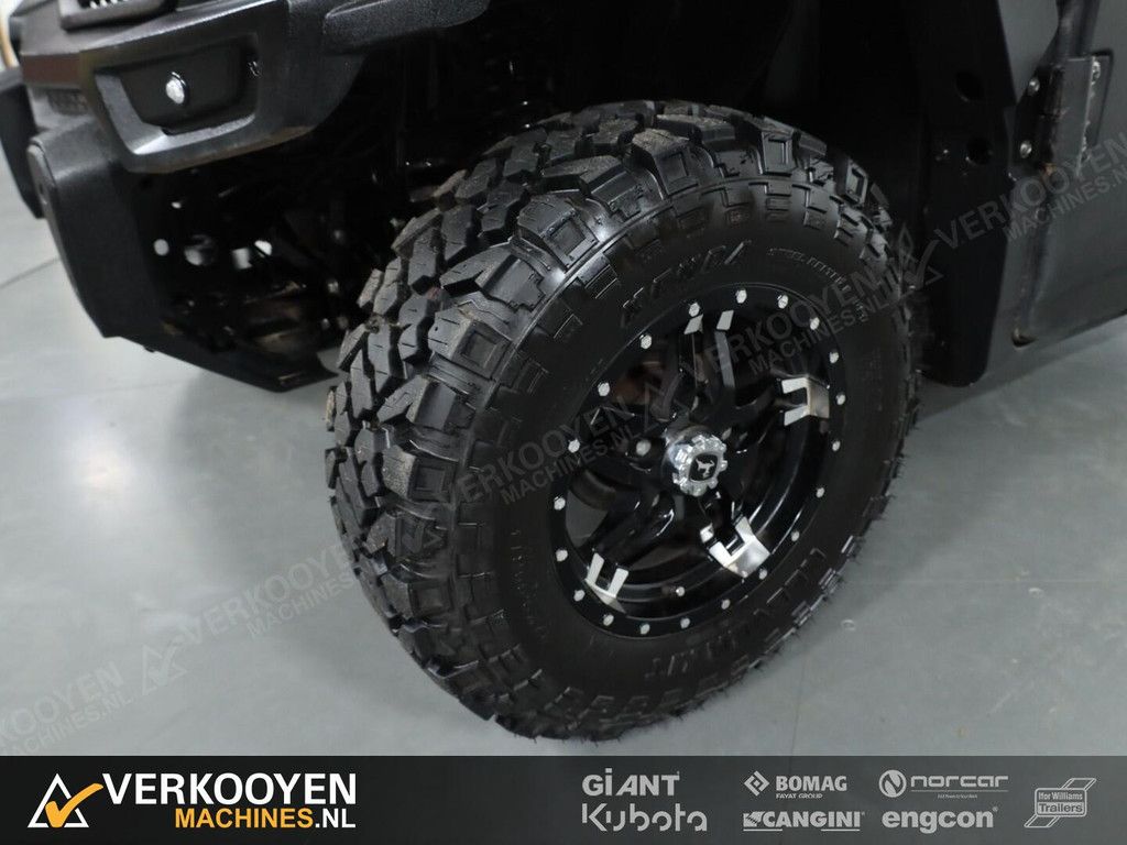 2022 John Deere Gator XUV 865M VV1350
