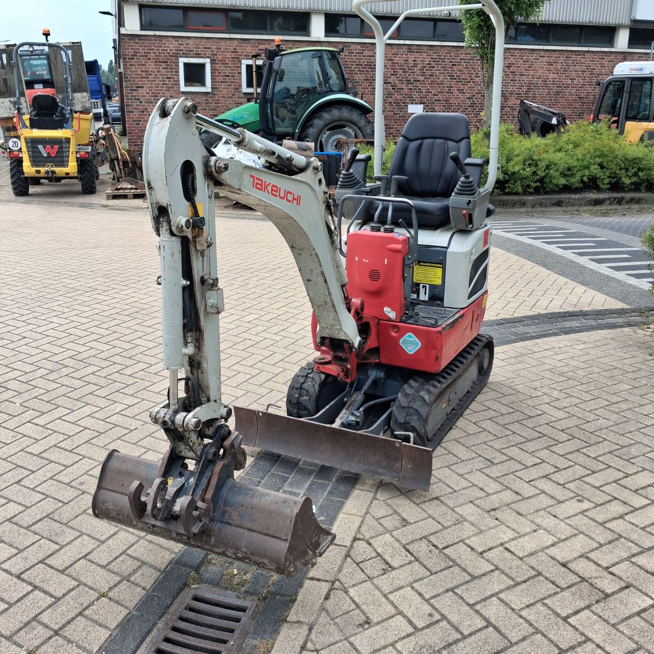 Takeuchi Tb210 Minigraver