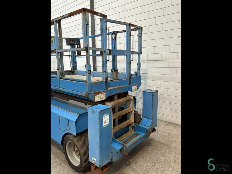 Scherenarbeitsbühne Genie GS-3268 2007