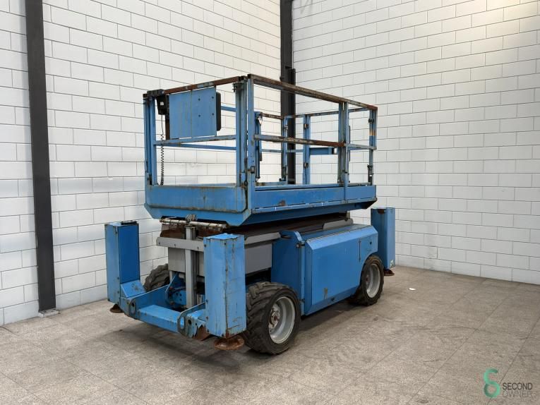 Scherenarbeitsbühne Genie GS-3268 2007
