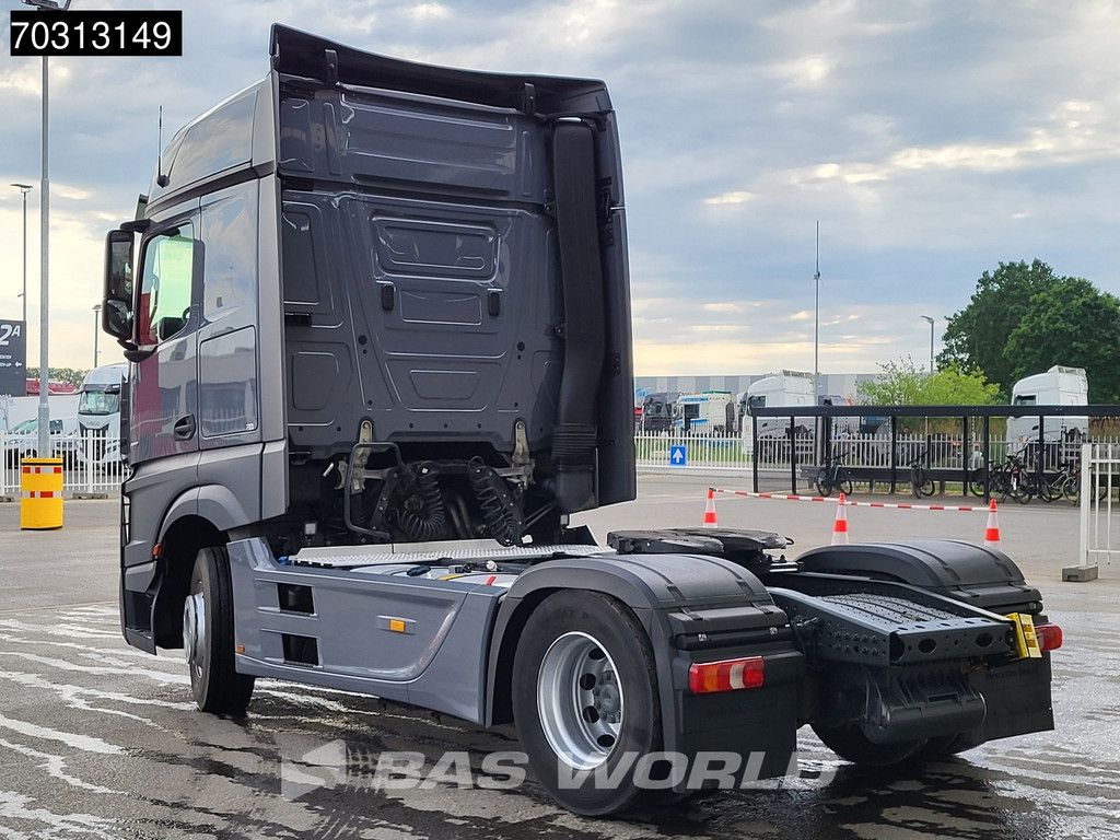 Mercedes Actros Actros 1851 4X2 BigSpace Retarder 2xTanks