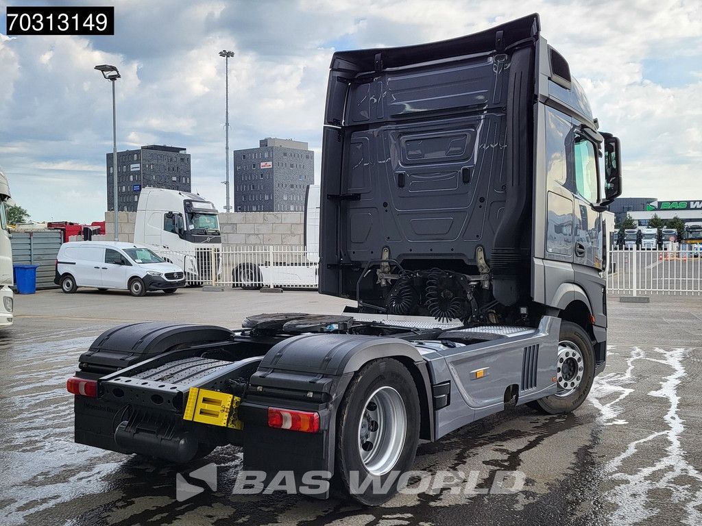 Mercedes Actros Actros 1851 4X2 BigSpace Retarder 2xTanks