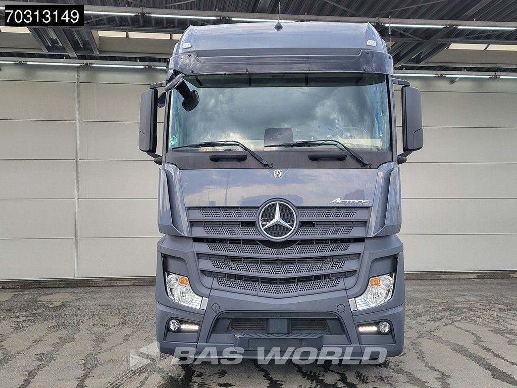 Mercedes Actros Actros 1851 4X2 BigSpace Retarder 2xTanks