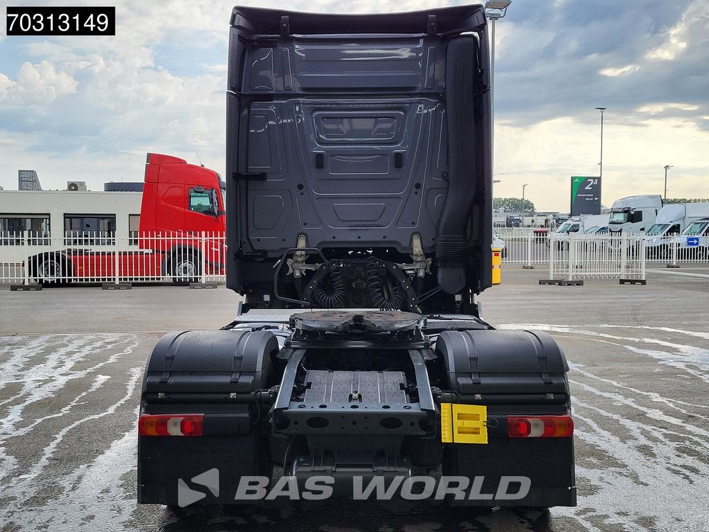 Mercedes Actros Actros 1851 4X2 BigSpace Retarder 2xTanks