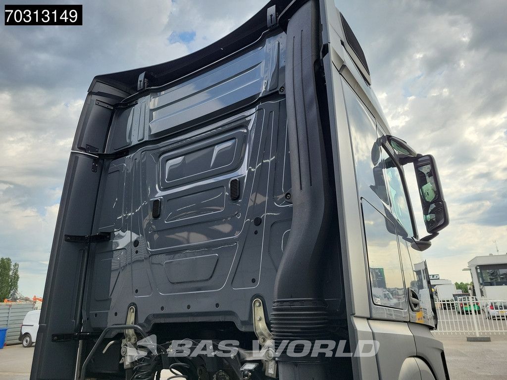 Mercedes Actros Actros 1851 4X2 BigSpace Retarder 2xTanks