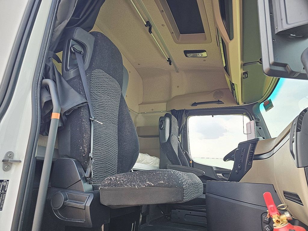 MERCEDES-BENZ ACTROS 1845 LS