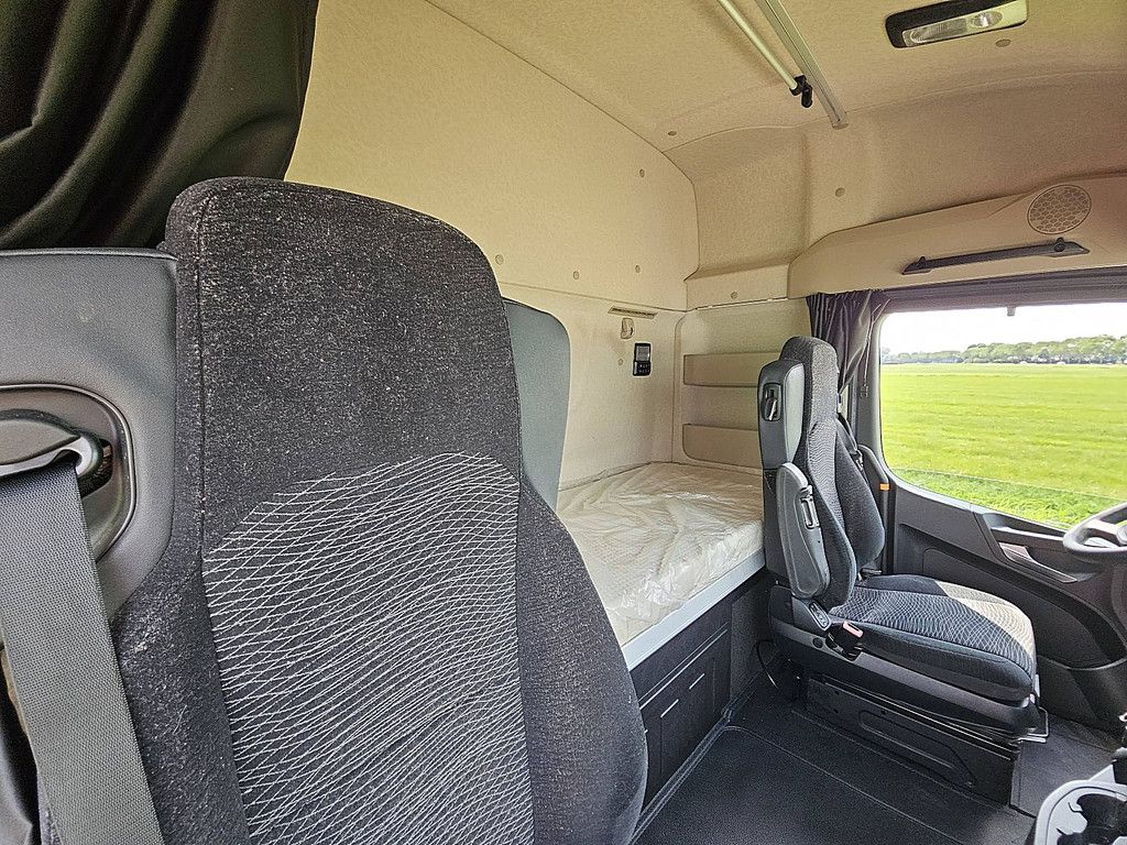 MERCEDES-BENZ ACTROS 1845 LS