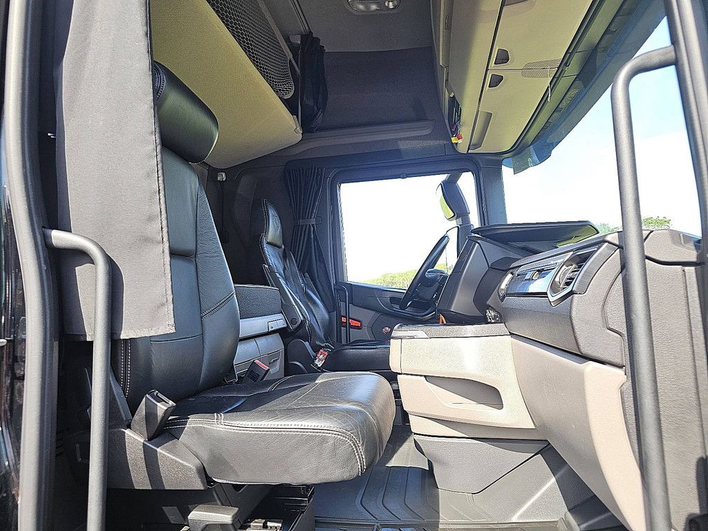 SCANIA S590 hl,standklima,2xtank