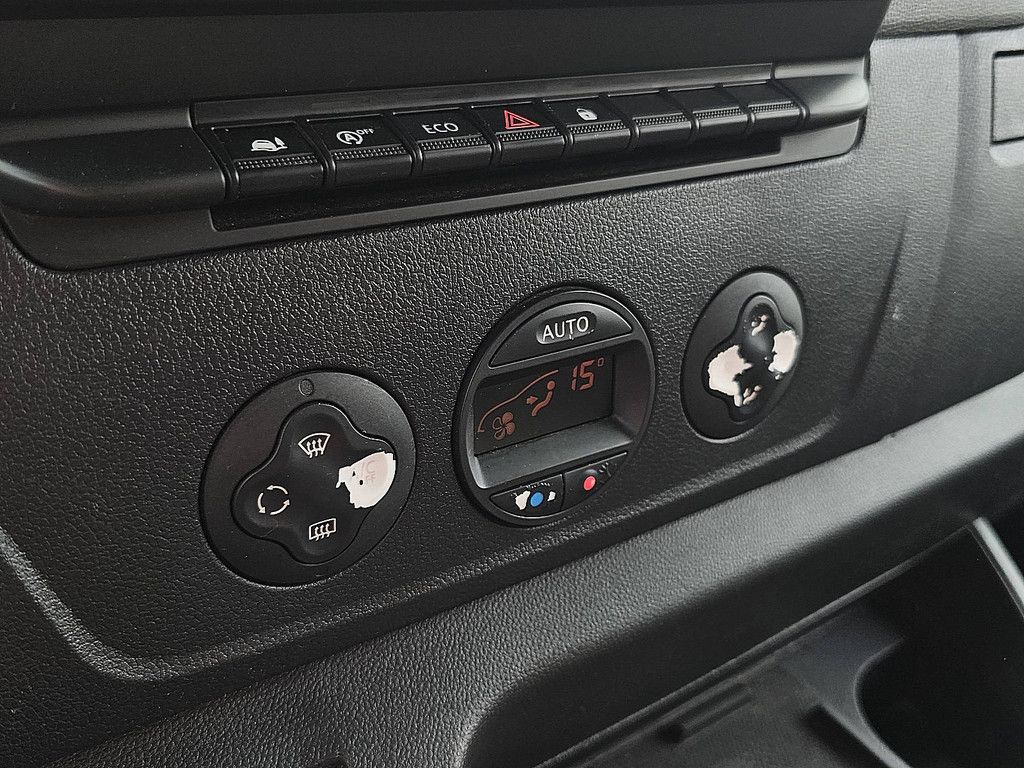 RENAULT MASTER 2.3 bakwagen laadklep!