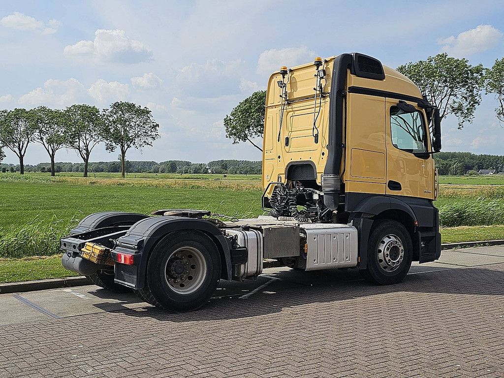 MERCEDES-BENZ ACTROS 1843