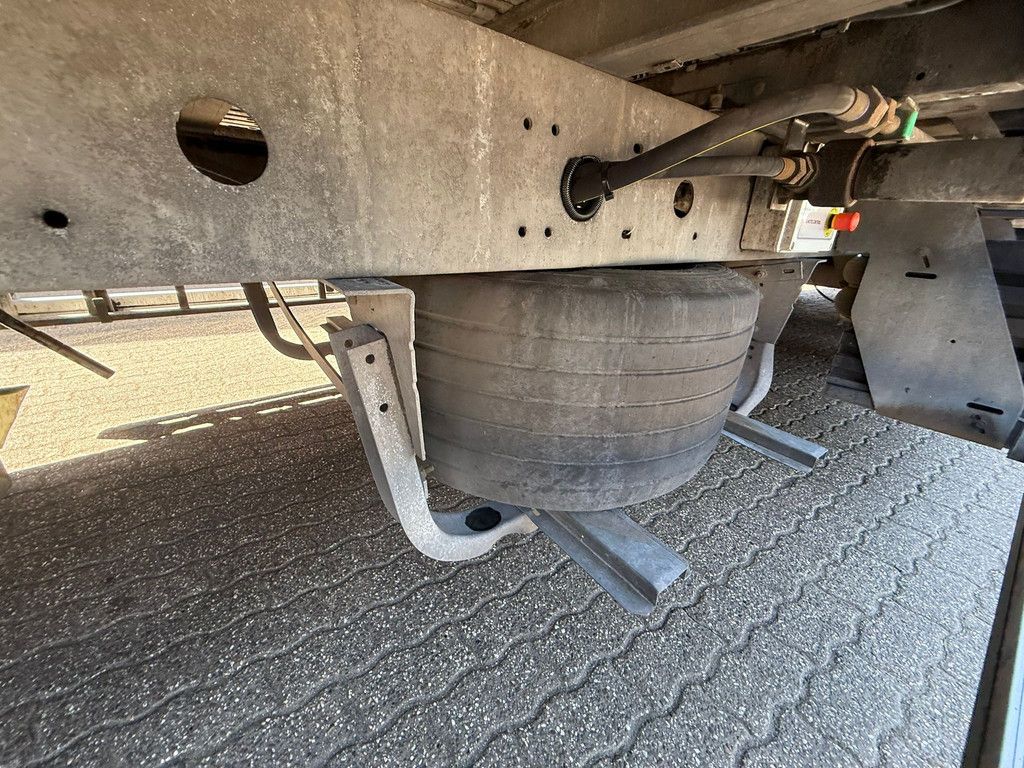 Knapen Trailers 96m3 Liftas Cargo Floor 10MM 2 year old! Afstandsbediening Metallic APK 11-2026
