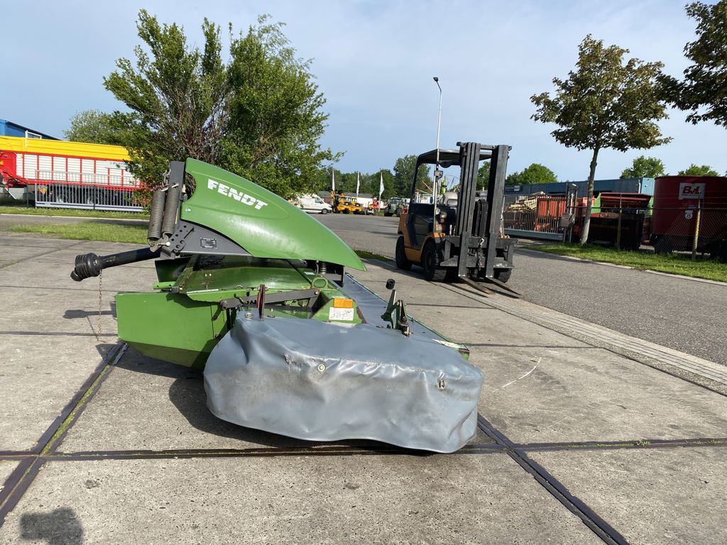 Fendt Slicer 3060 FP-KC Frontmaaier met kneuzer