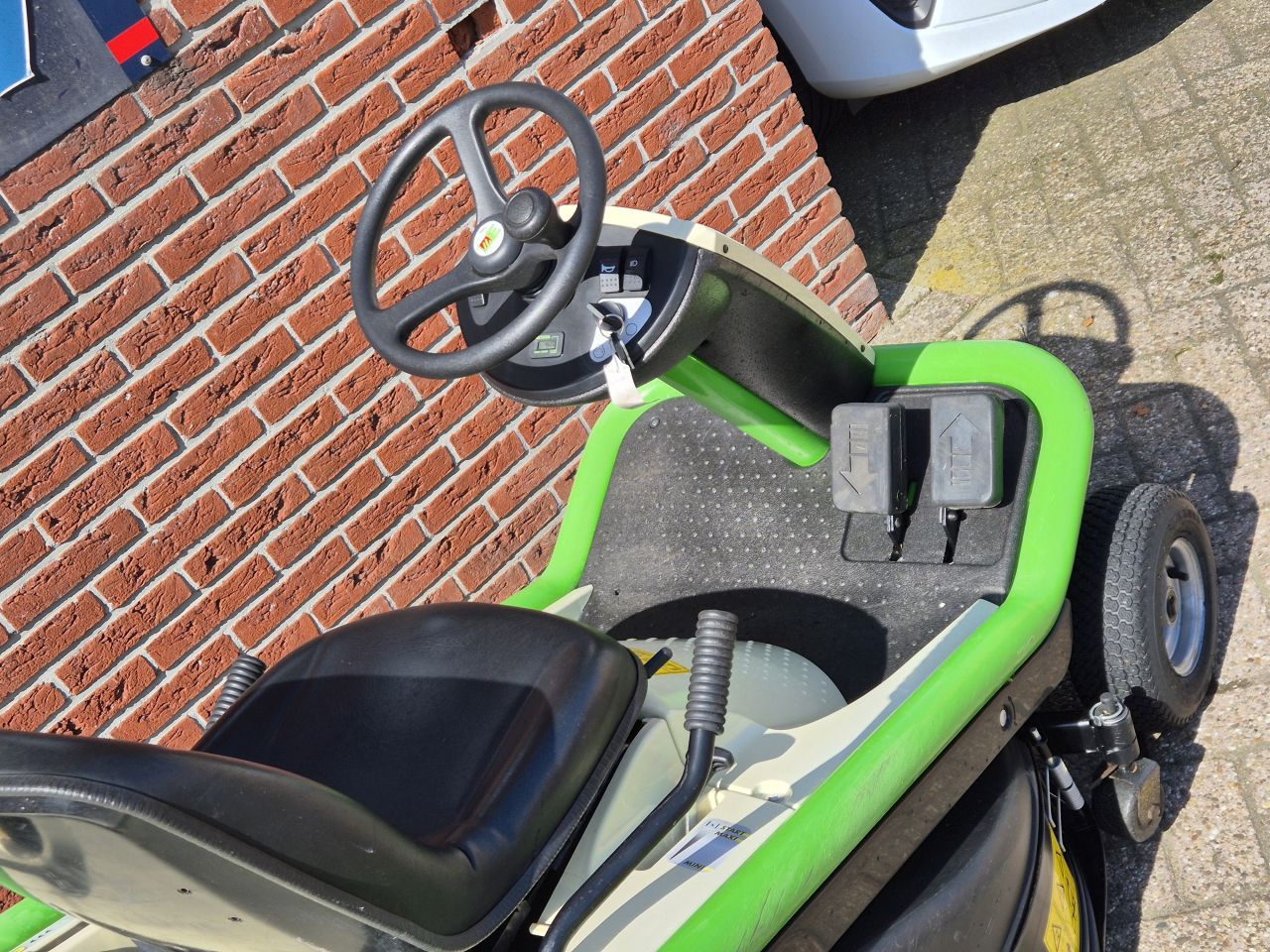 Etesia Hydro 80