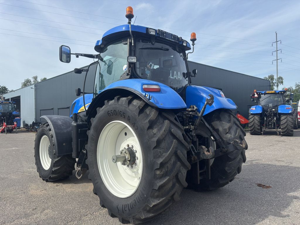 NEW HOLLAND T7050PC