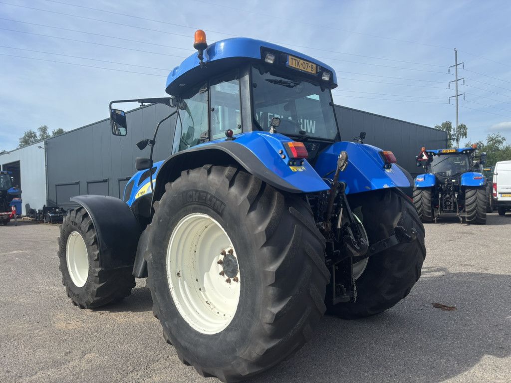 NEW HOLLAND T7550