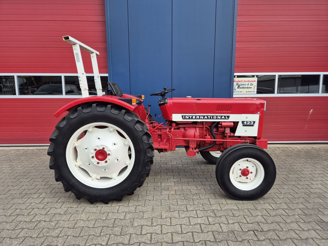 INTERNATIONAL 423 TRACTOR / PRIJS MARGE / ZEER MOOI /