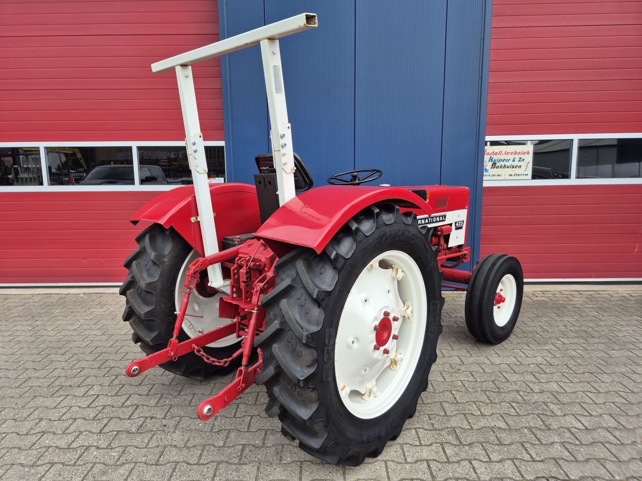 INTERNATIONAL 423 TRACTOR / PRIJS MARGE / ZEER MOOI /