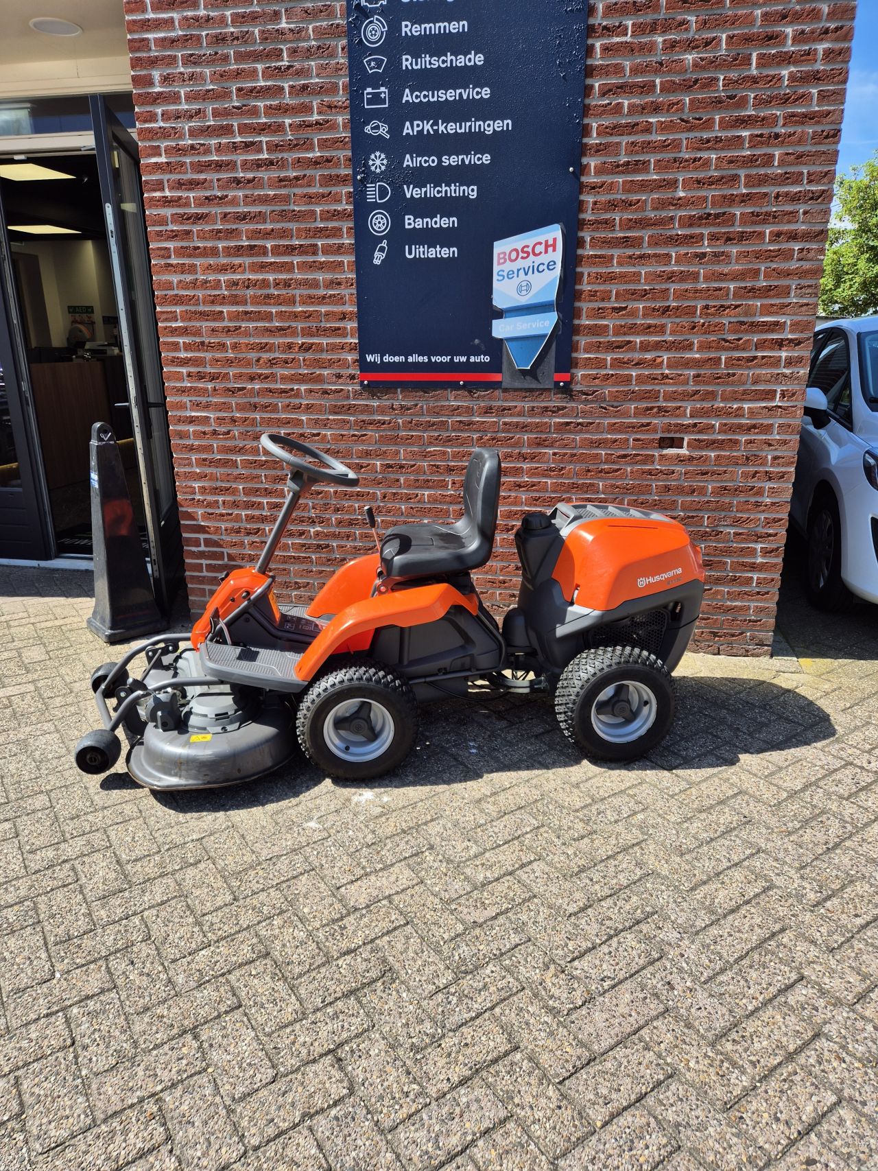 Husqvarna R 115C