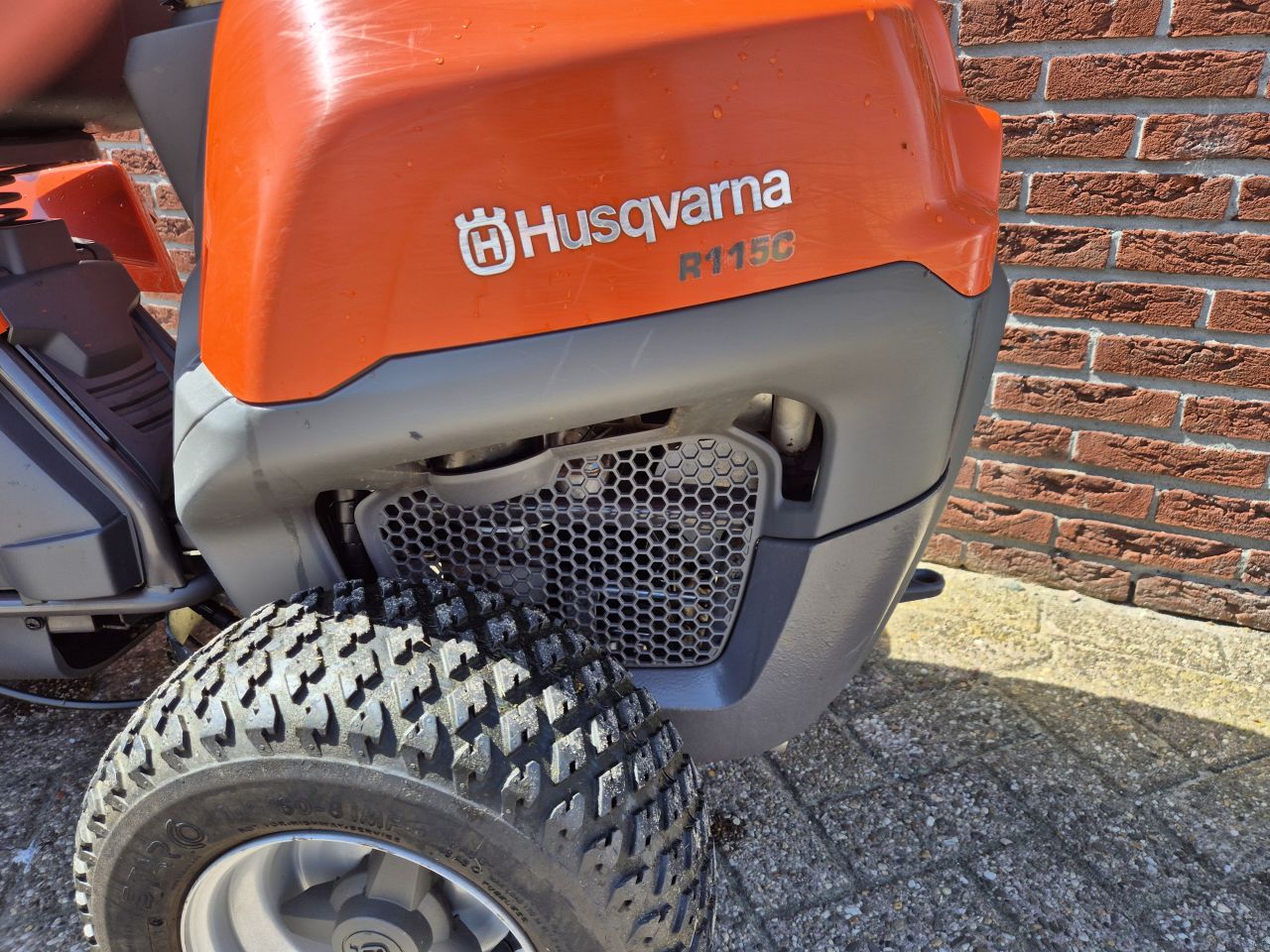 Husqvarna R 115C