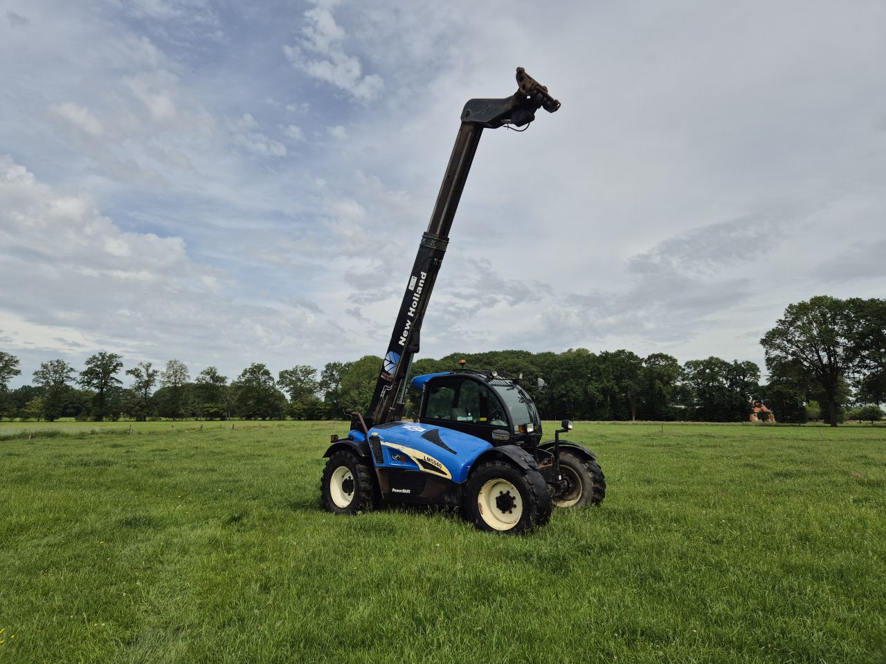 New Holland LM 5040 Verreiker