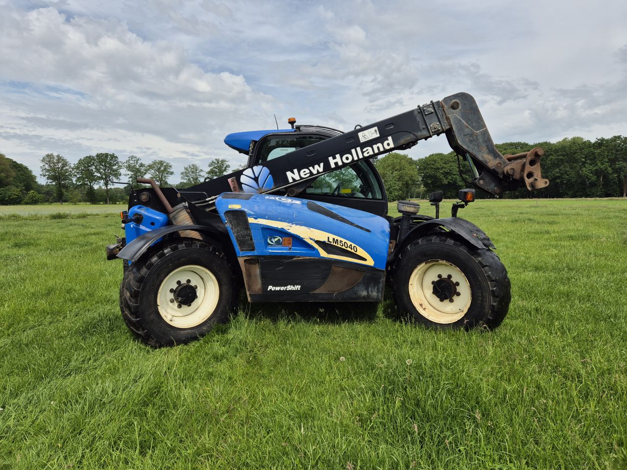 New Holland LM 5040 Verreiker