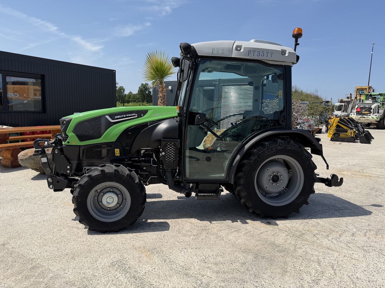 Deutz-Fahr 5080DV Ecoline smalspoortrekker