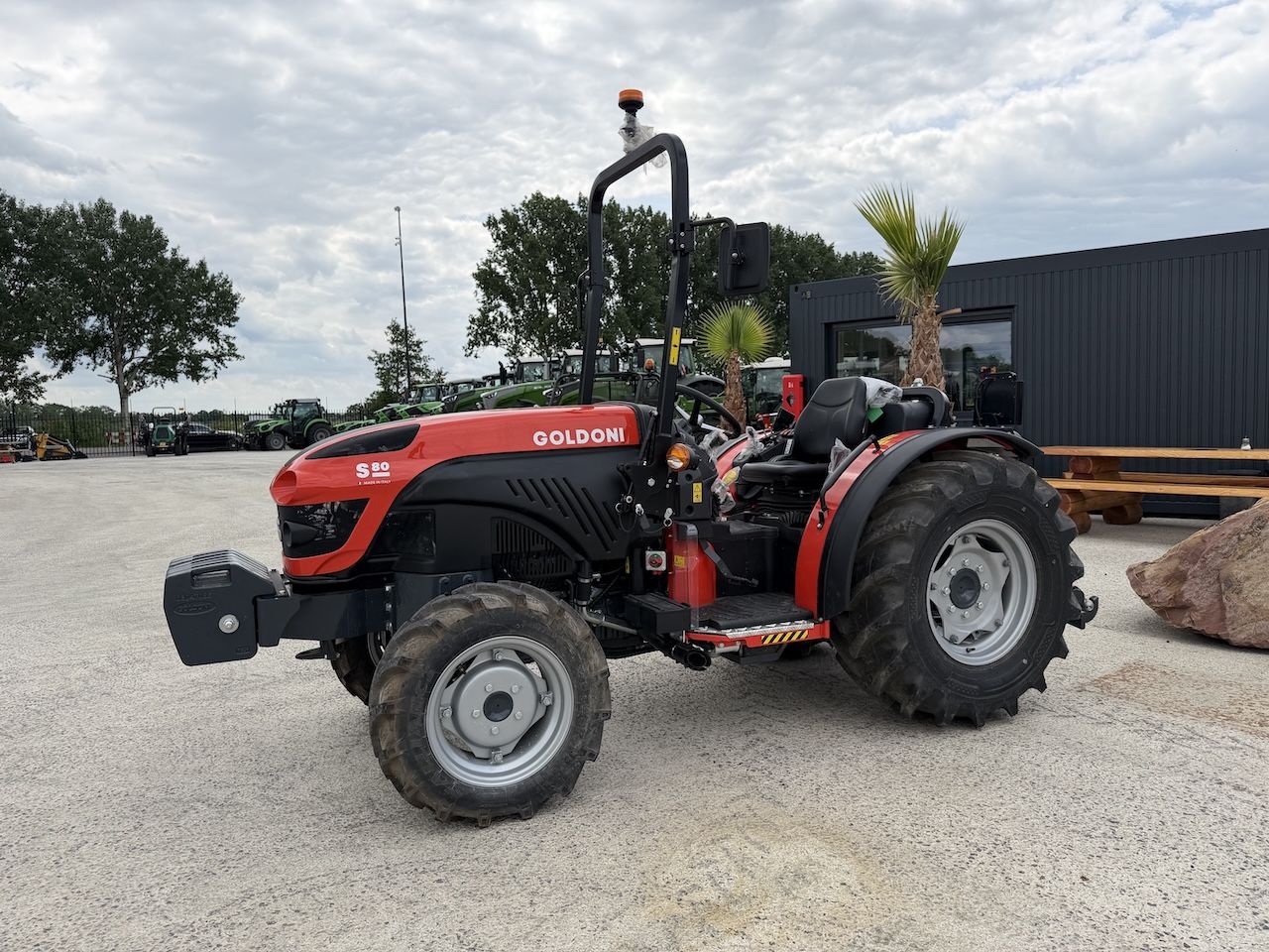 Goldoni S80 smalspoor trekker