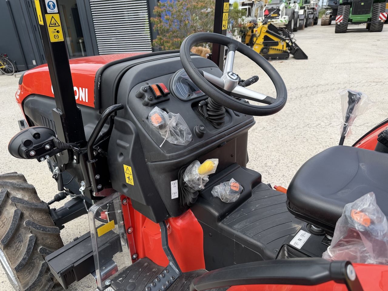 Goldoni S80 smalspoor trekker