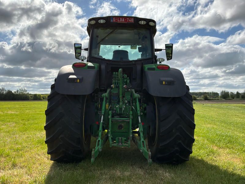 2022 John Deere 6R230 Ackerschlepper mit Allradantrieb
