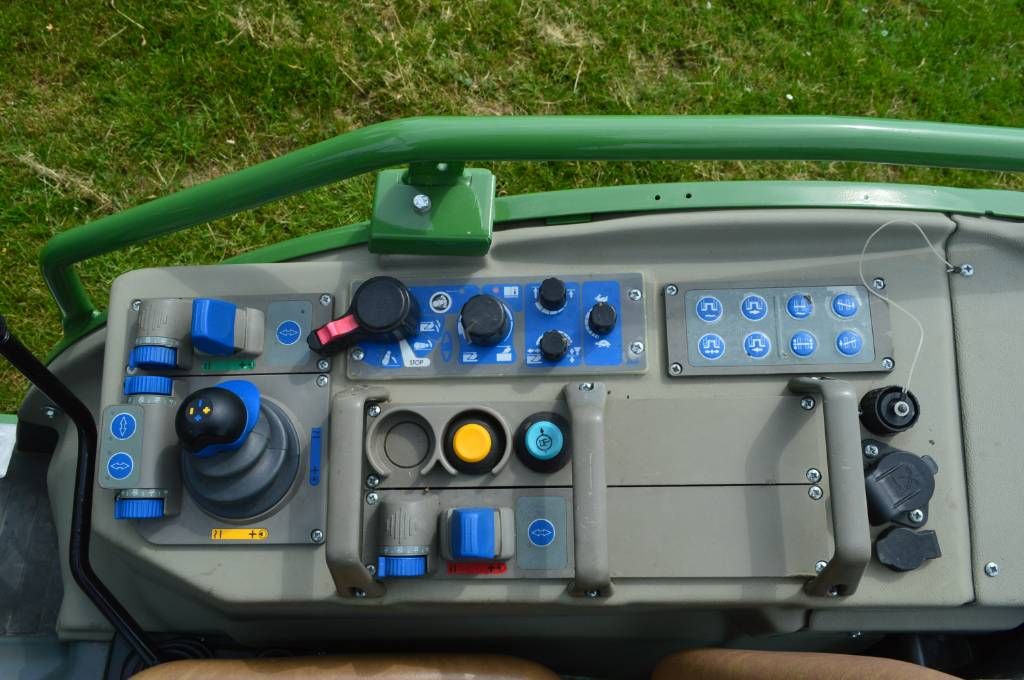 Fendt 207 V Beugelversie, Smalspoor/Fruitteeltractor