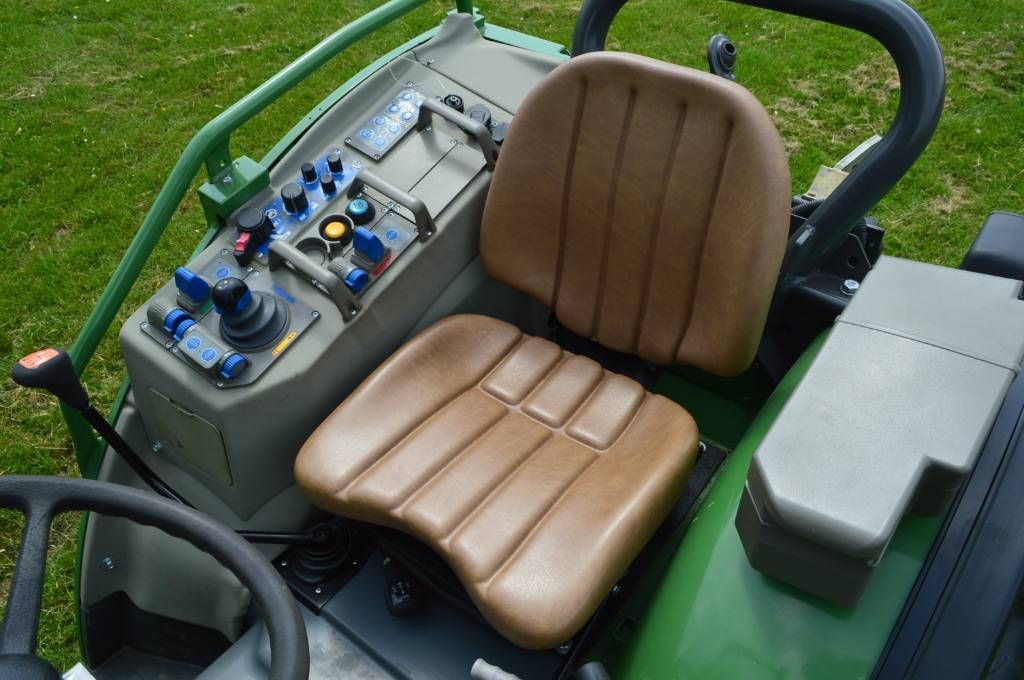 Fendt 207 V Beugelversie, Smalspoor/Fruitteeltractor