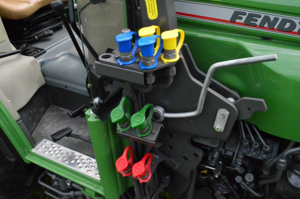 Fendt 207 V Beugelversie, Smalspoor/Fruitteeltractor