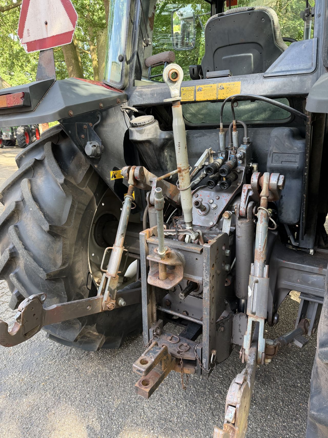 Massey Ferguson 6130