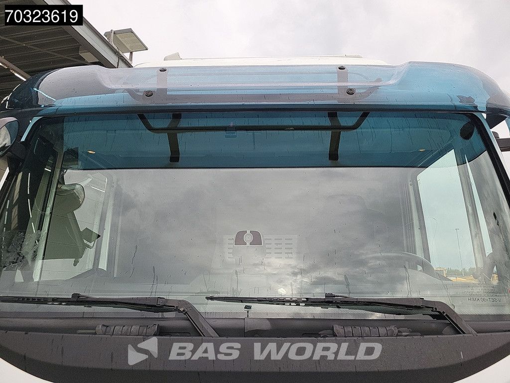 Iveco Eurocargo 120LE220 4X2 12tonner Konvekta cooler 1000kg Ladebordwand Automatic ACC Euro 6