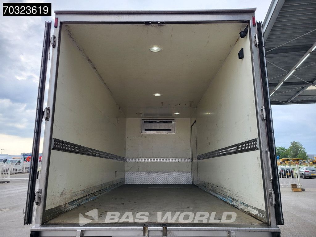 Iveco Eurocargo 120LE220 4X2 12tonner Konvekta cooler 1000kg Ladebordwand Automatic ACC Euro 6