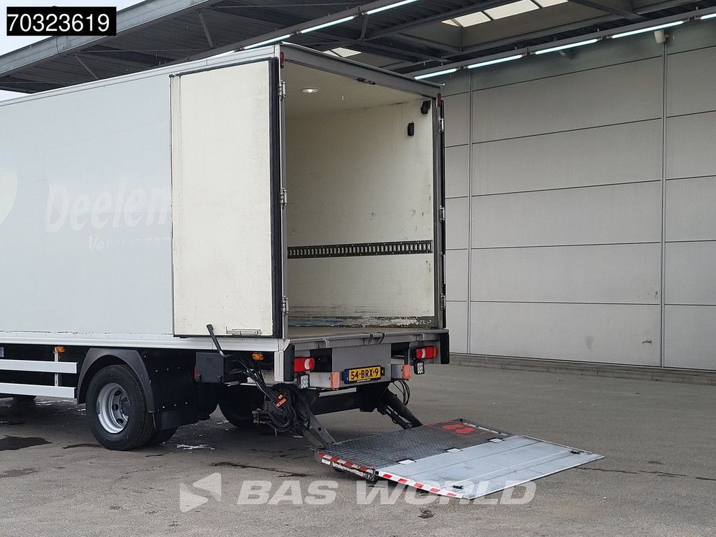 Iveco Eurocargo 120LE220 4X2 12tonner Konvekta cooler 1000kg Ladebordwand Automatic ACC Euro 6