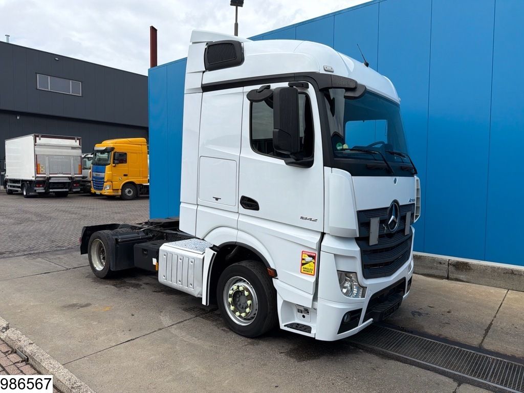 Mercedes Actros 1842 Euro 6, retarder, air suspension