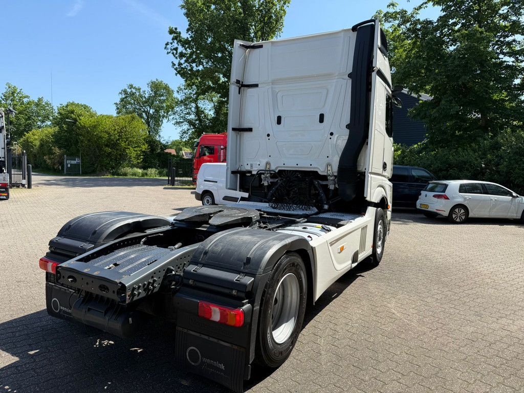 Mercedes-Benz Actros 1845 L Gigaspace 2x tank Standairco Smarttacho 2! 362.958KM