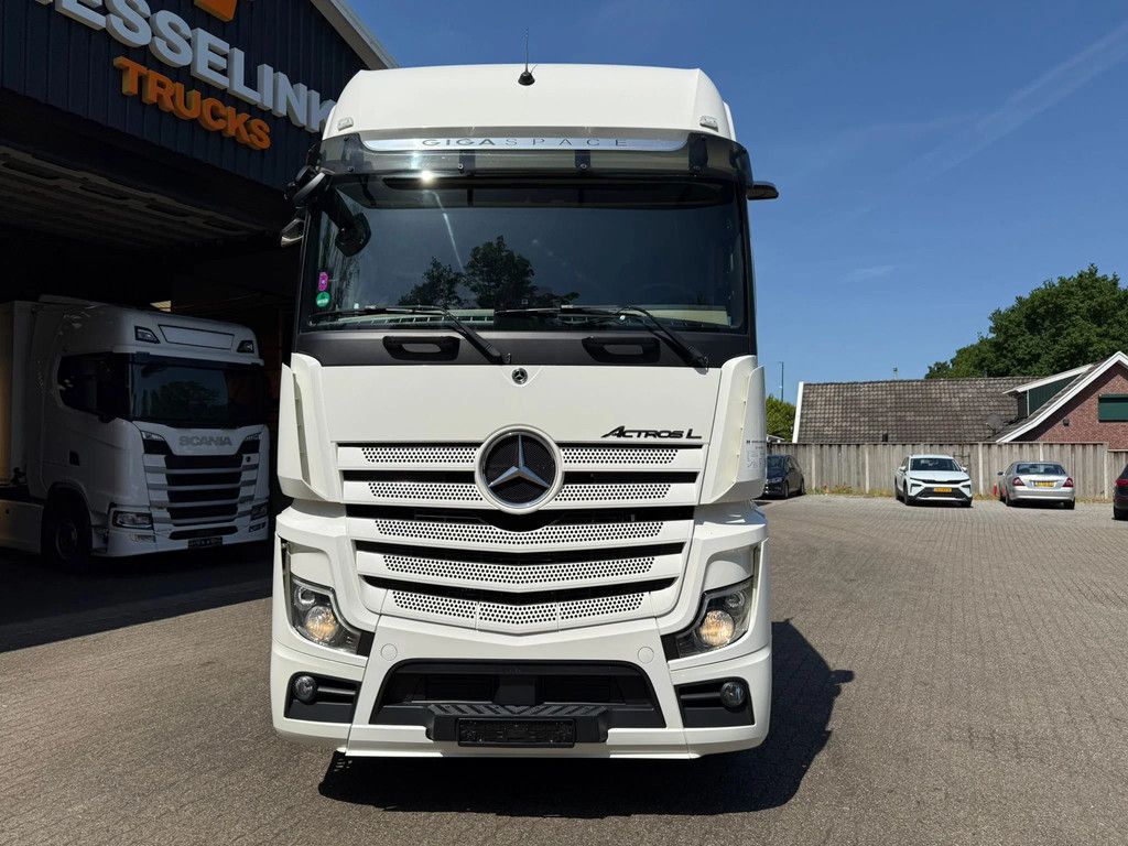 Mercedes-Benz Actros 1845 L Gigaspace 2x tank Standairco Smarttacho 2! 362.958KM