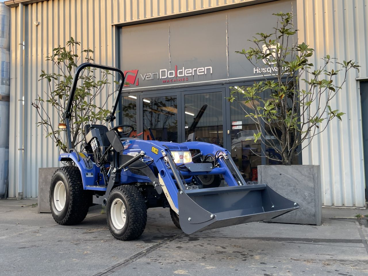 Iseki TM 3267 met voorlader