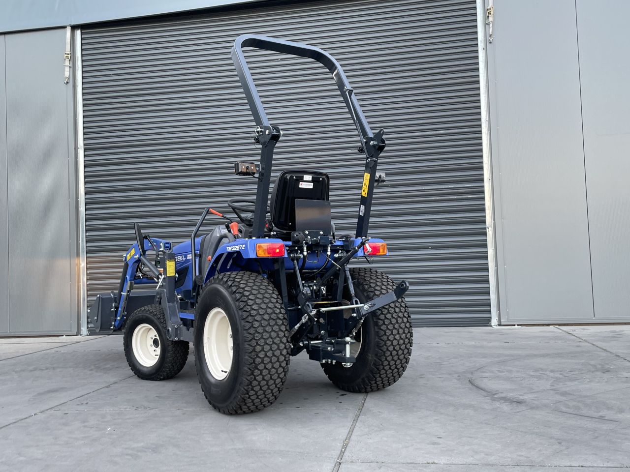 Iseki TM 3267 met voorlader