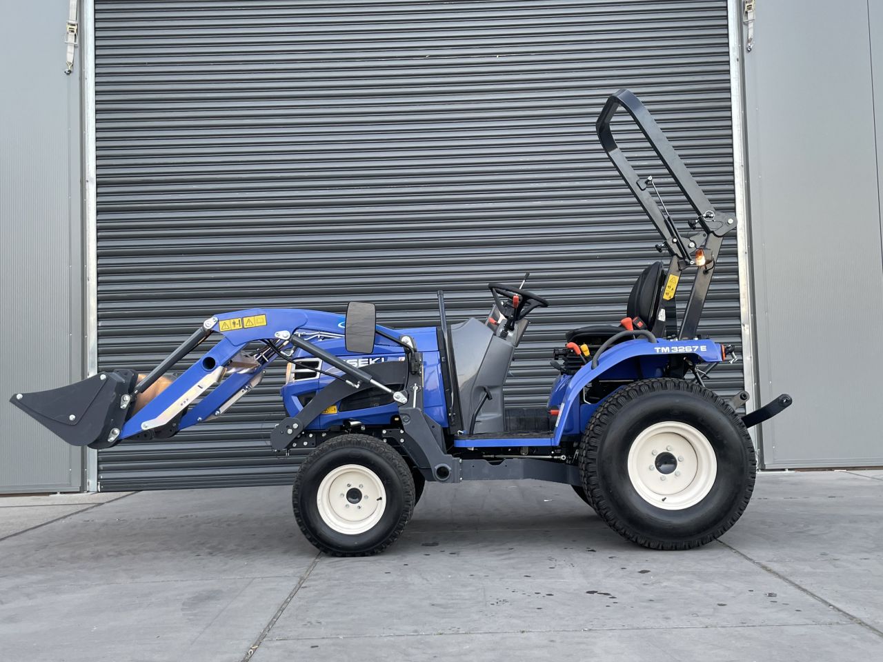 Iseki TM 3267 met voorlader