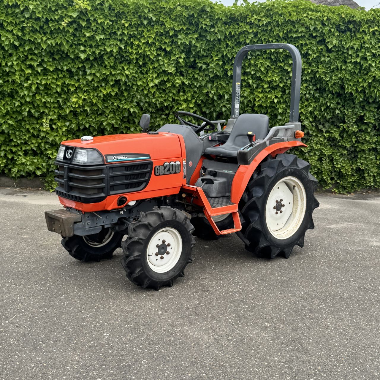 KUBOTA GB200