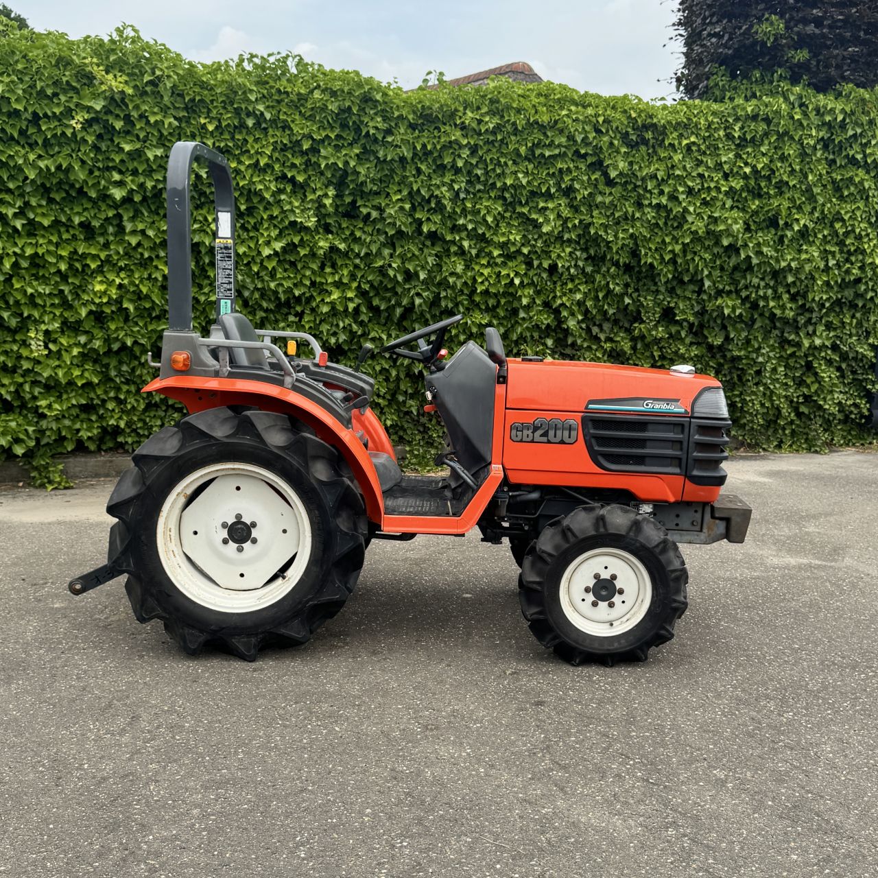 KUBOTA GB200